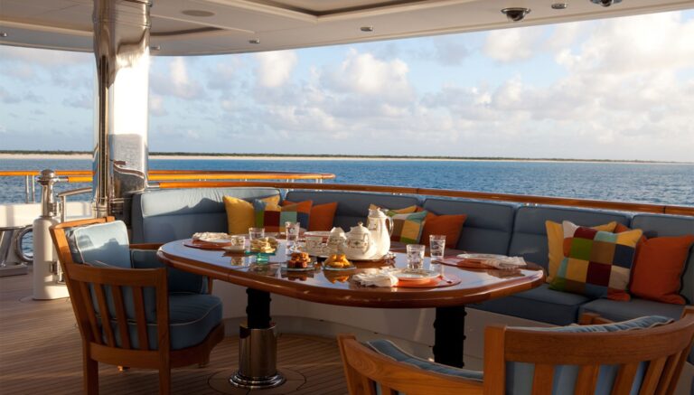 Alfresco Dining