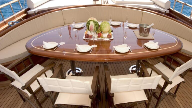 Alfresco Dining