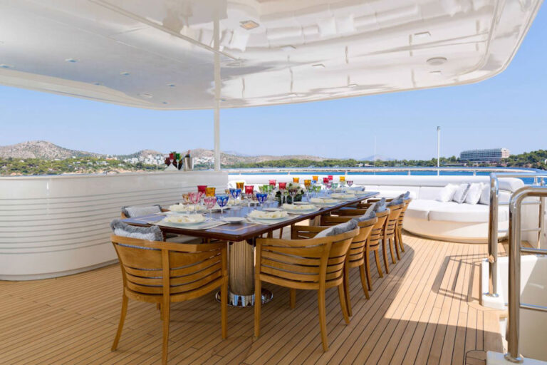 Alfresco Dining