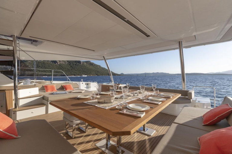 Alfresco Dining