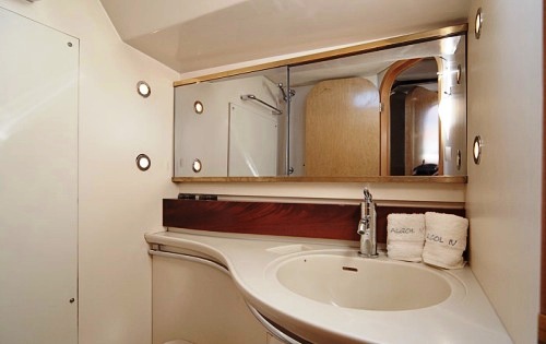 Algol IV -  Bathroom