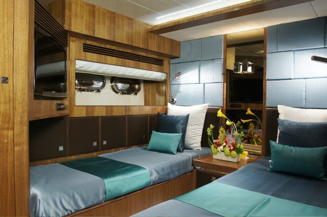 Amadeus - Twin Cabin