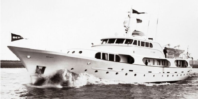 De Voogt Naval Architects