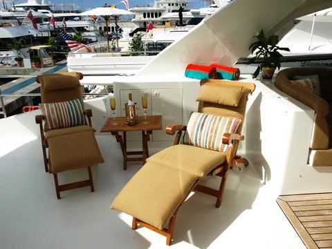 Aquarius - Flybridge 3