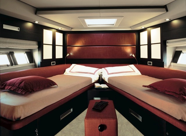 Azimut 62S -  Convertable Twin