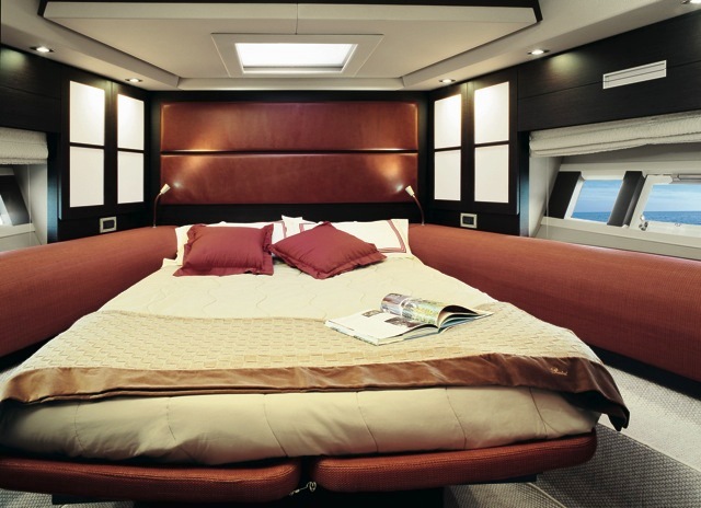 Azimut 62S -  VIP convertable
