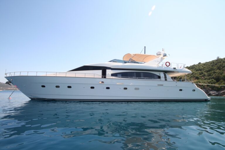 Azimut 85 - Sistership