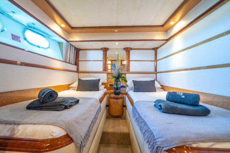 Twin Cabin