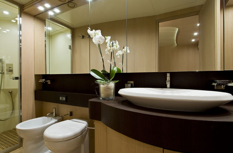 BAGHERA - VIP Ensuite
