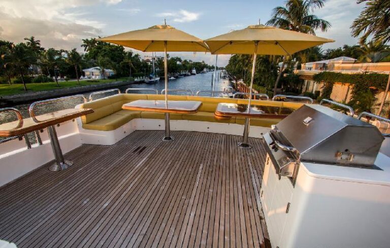 BELLA DONNA II - Flybridge