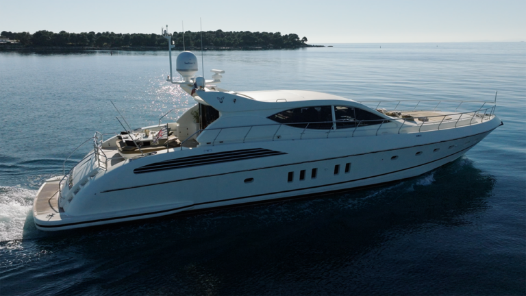 BEST MOUNTAIN Yacht