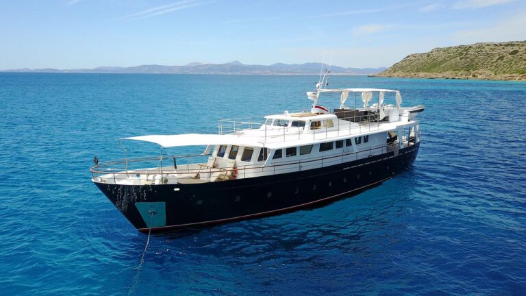 BLACK PEPPER Yacht
