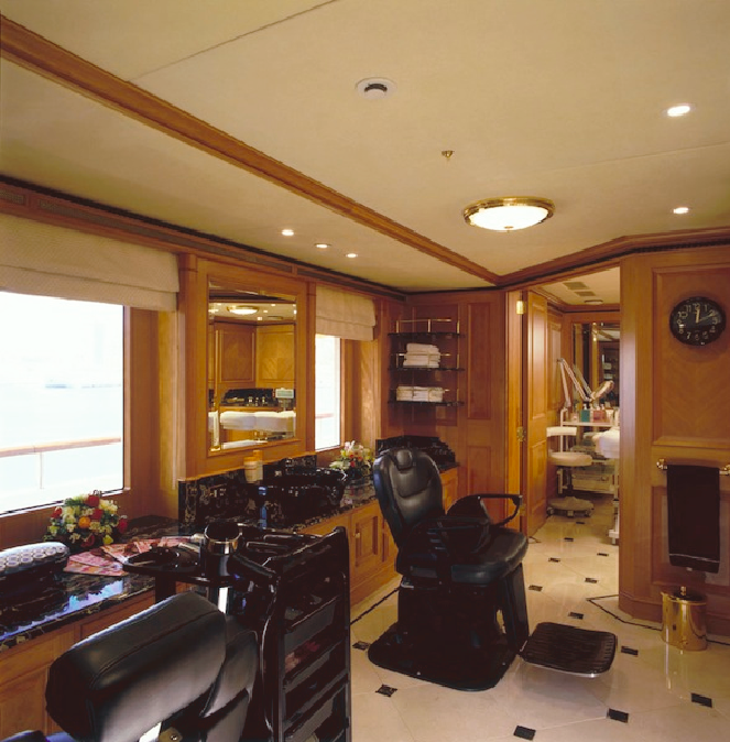 Beauty saloon aboard REVERIE superyacht by BENETTI