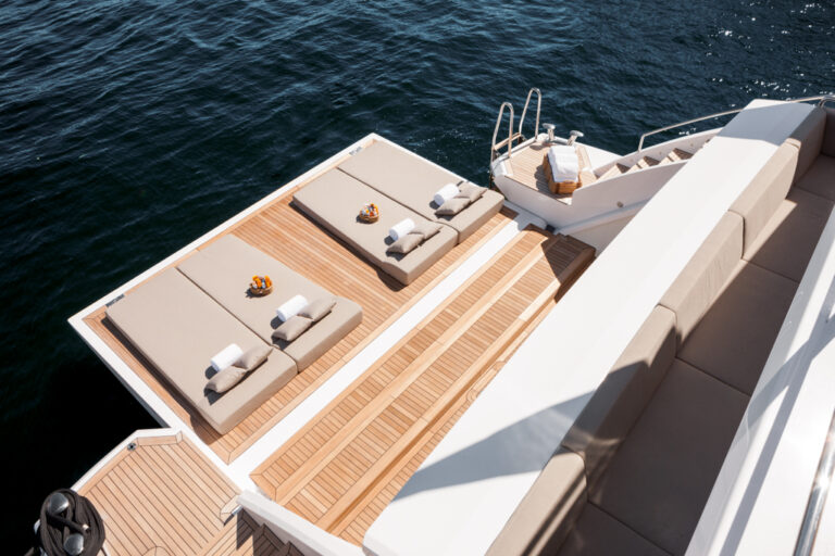 Benetti Motor Yacht Veloce 140 - Beach area