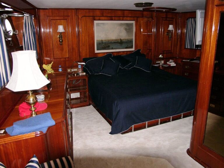 Benetti Yacht FAVORITA - Master Cabin