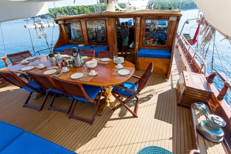Bonaventura Aft Deck
