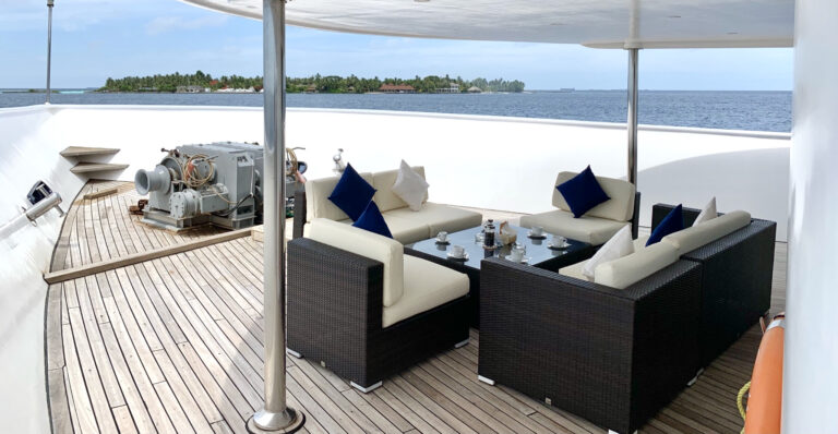 Bow Seating