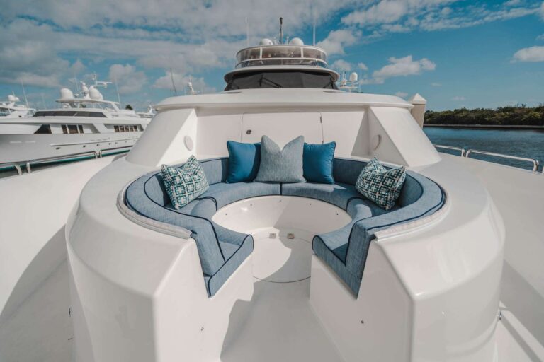 Bow Seating Area