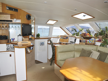 Breanker - Salon and Bar