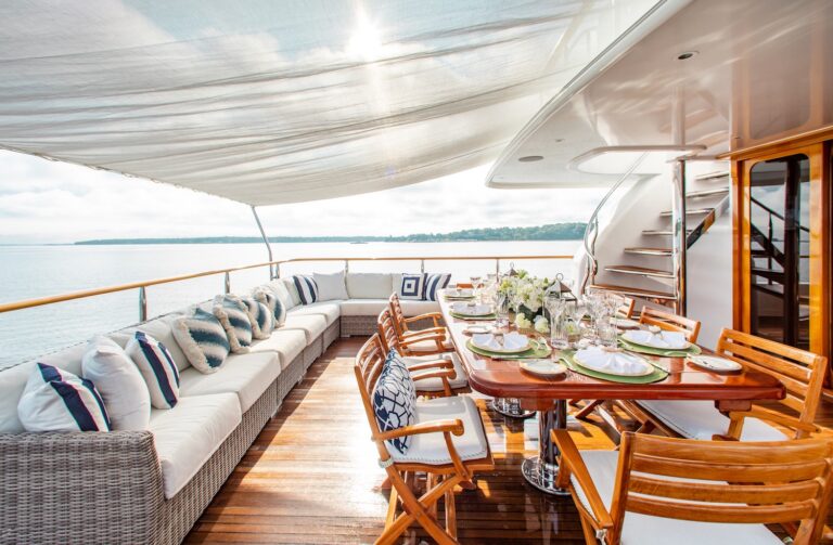 Bridge Deck - Alfresco Dining
