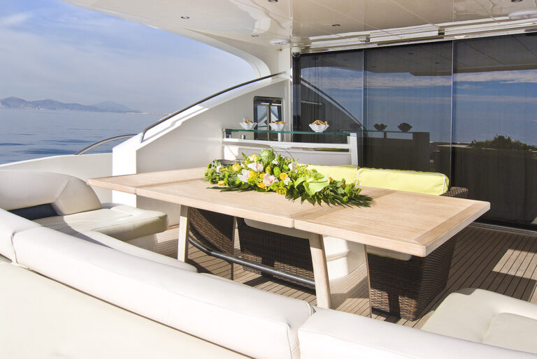 CATHERINE - Aft deck