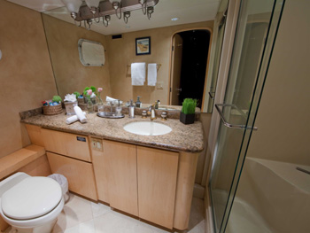 CHASING DAYLIGHT - Guest Ensuite