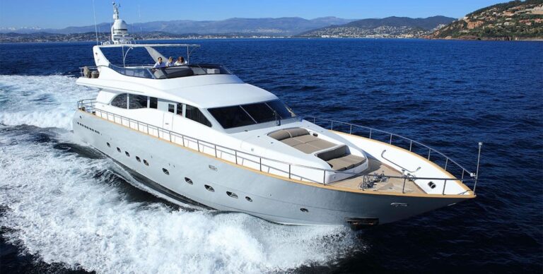 COCA VI Yacht
