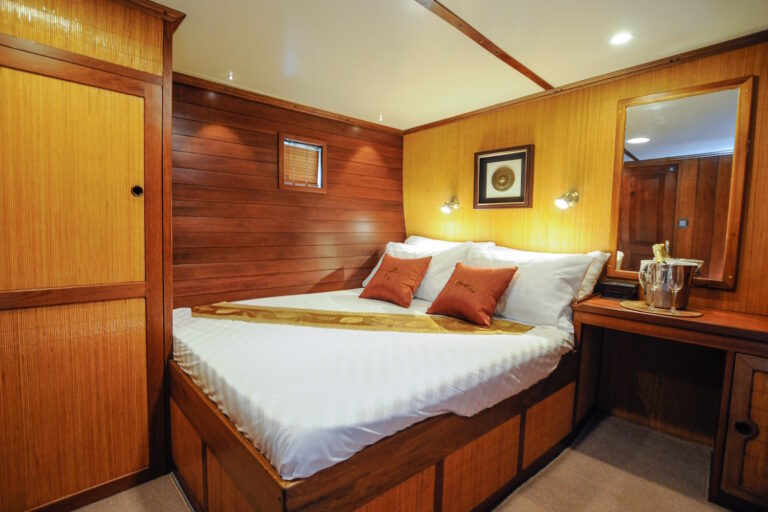 RAJA LAUT Schooner