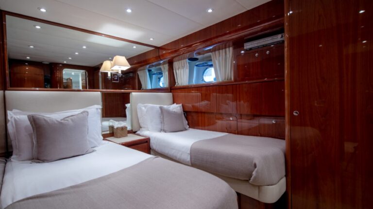 Cabin With Double Bed 023