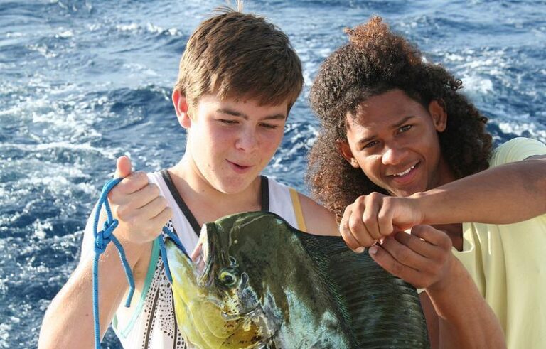 Catamaran KIWI PRYDE - Fishing
