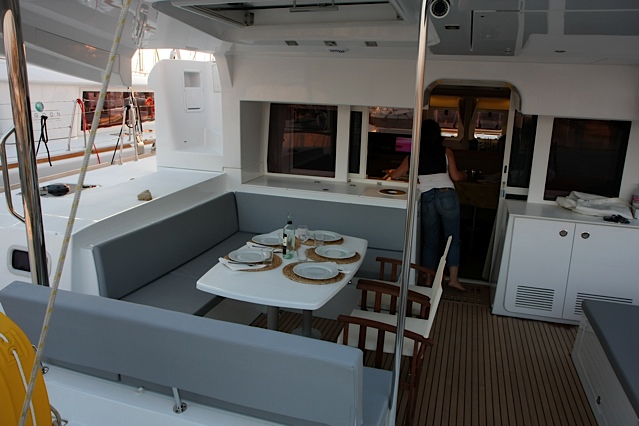 Catamaran OKEANOS - Cockpit 2