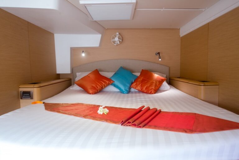 Catamaran SEA SPIRIT -  Guest Cabin 2