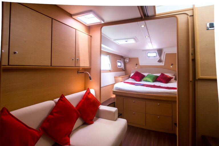 Catamaran SEA SPIRIT -  Guest Cabin 3