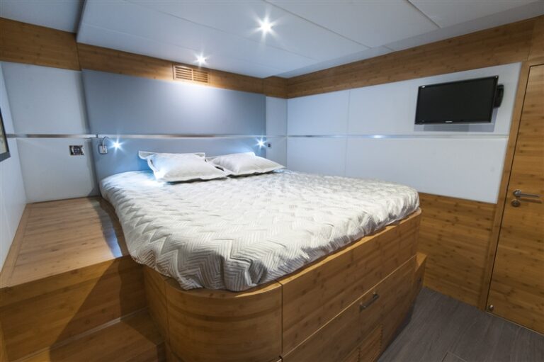 Catamaran SKYLARK - Guest Cabin 1