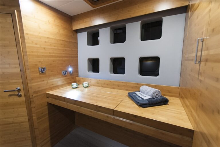 Catamaran SKYLARK - Guest Cabin 1 View 2