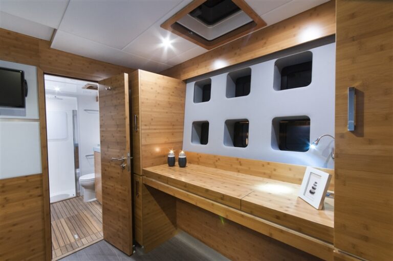 Catamaran SKYLARK - Guest Cabin 2 View 2