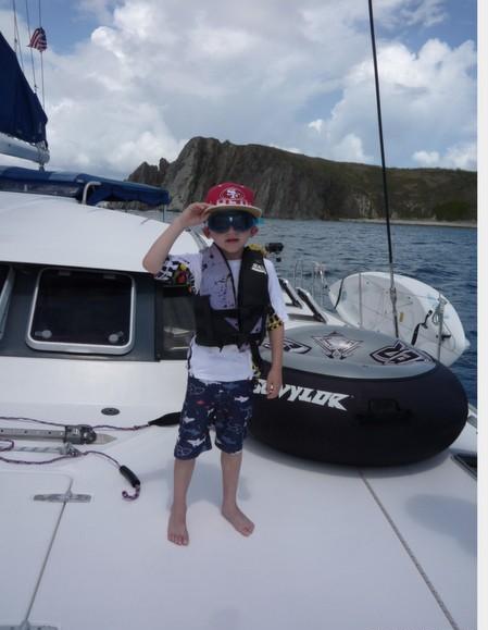 Catamaran VICTORIA - Fun on Charter
