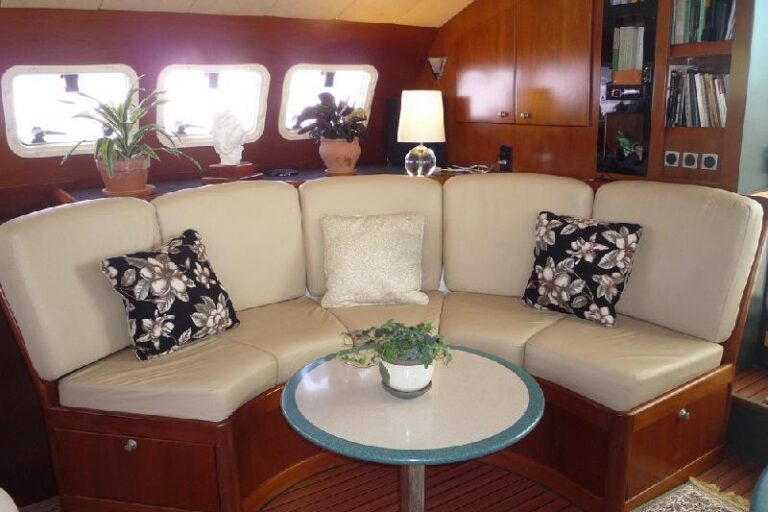 Victoria Marquises 56 ft