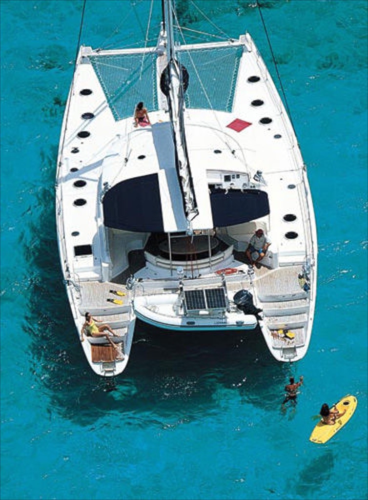 Catamaran WHALE - 002