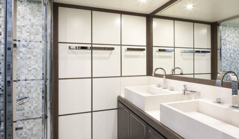 Cerri 102 Hull 2 Yacht - Bathroom
