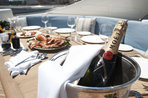 Champagne O Clock - Lunch on Flybridge