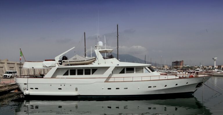 Classic Yacht HATHOR -  In Port