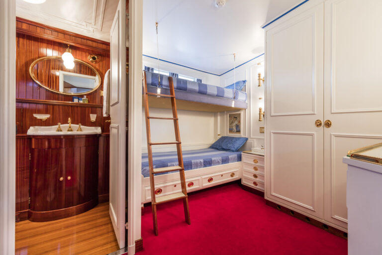 Classic sail yacht CROCE DEL SUD - Twin Cabin