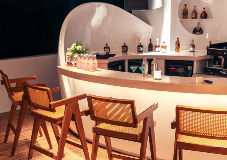 Cocktail Bar