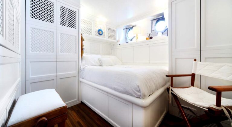 DIONE STAR - Guest double cabin
