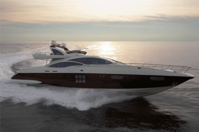 DUKE Sistership Azimut 103 S Running 9