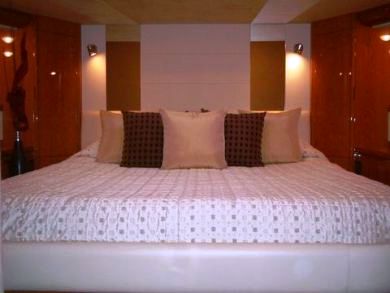 DUST - VIP Cabin