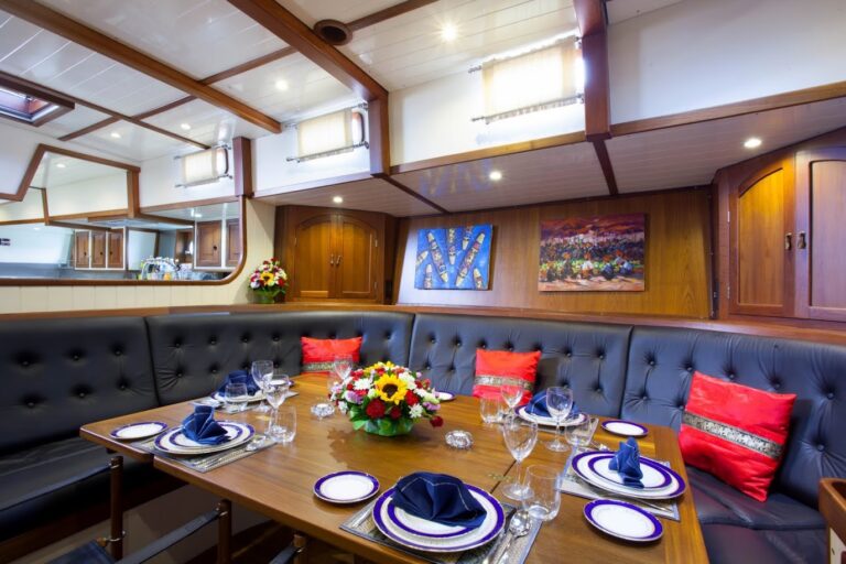 Dallinghoo - Salon dining