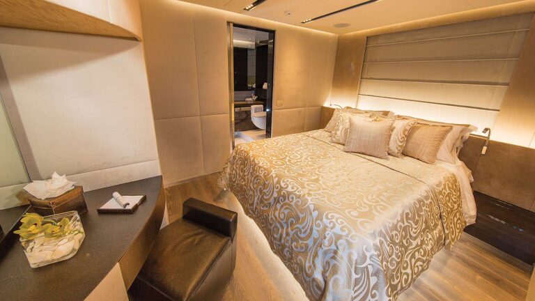 Double Cabin