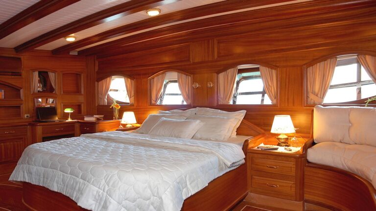 Double Guest Cabin